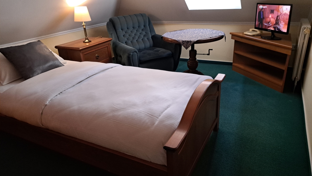 STANDARD EGYÁGYAS SZOBA